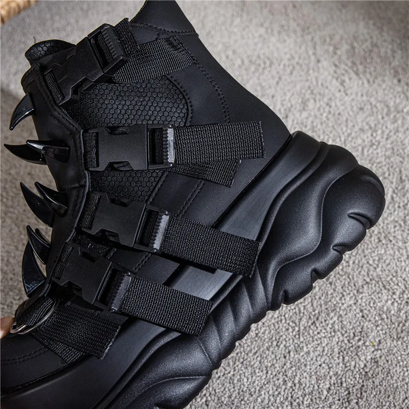 2025 New Women Punk Rivet Muffin Platform Sports Retro Rivets Heavy Metal Short Boots