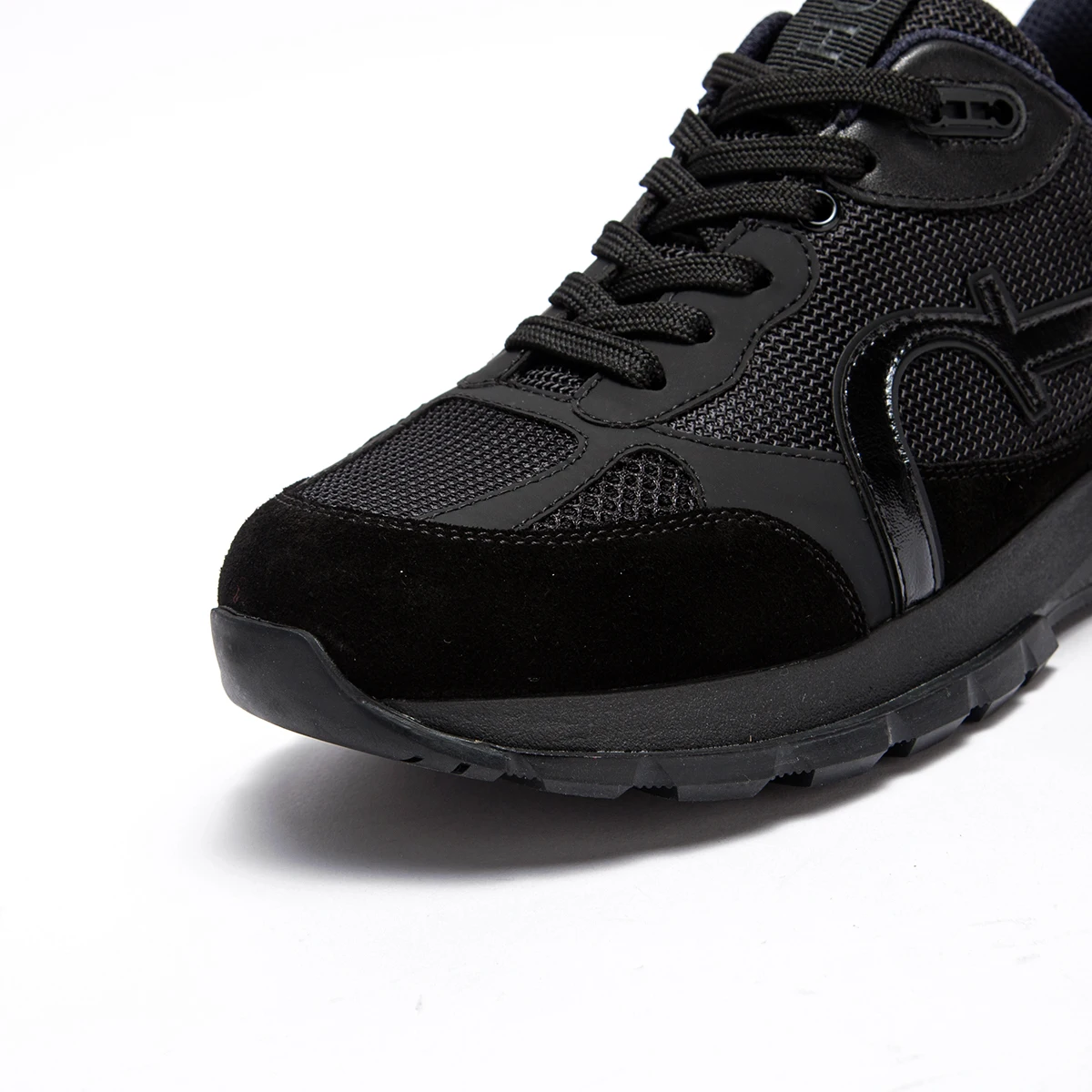 CHCH Men's Vulcanized Shoes 2026 New Black Casual Shoes Men's Outdoor Walking Shoes Bone Correction