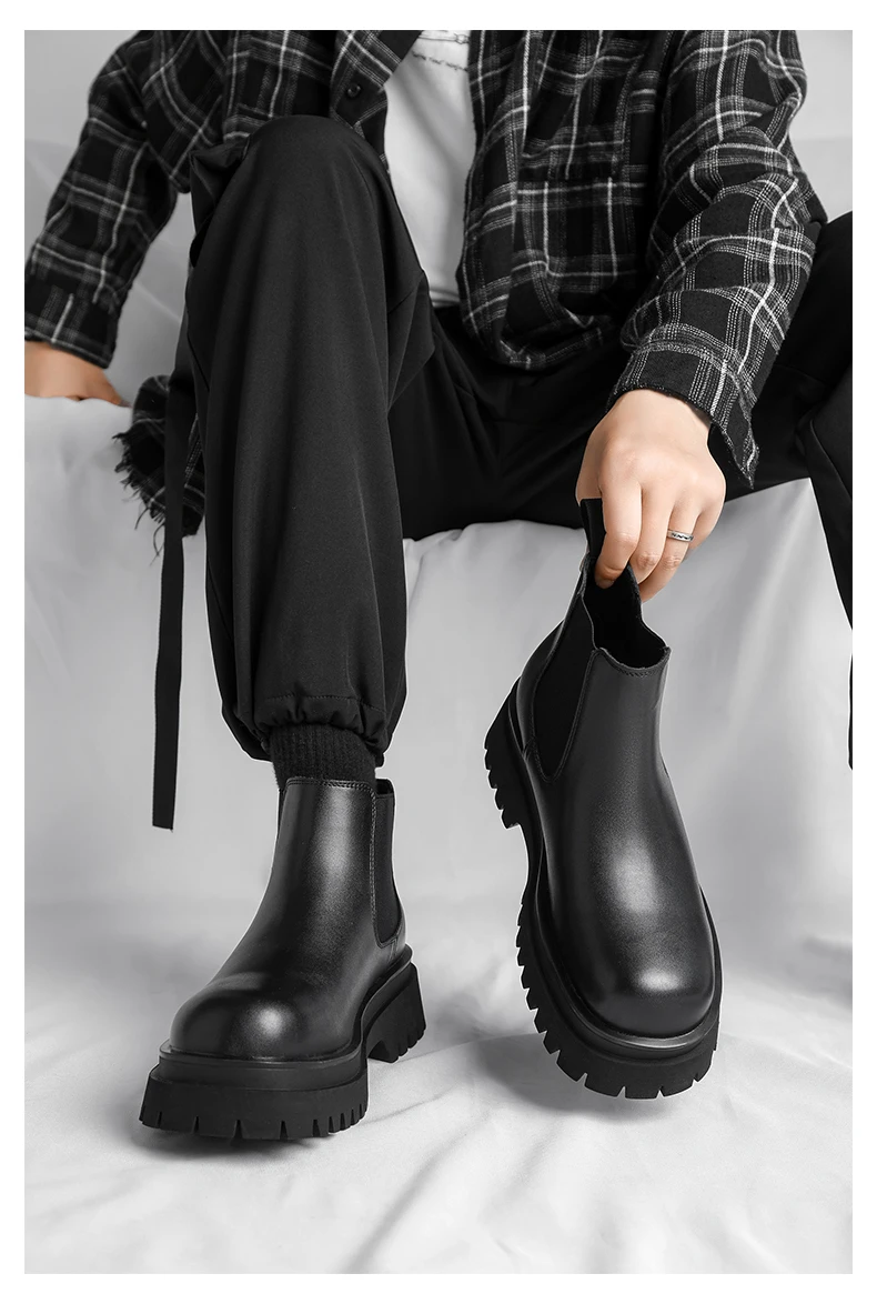 Men's Versatile Casual British Style Heightening Chelsea Boots, Paired with Trendy and Simple Ankle Boots for Outerwear.