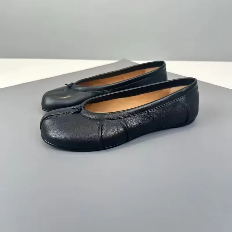 2026 New Women PU Leather Tabi Split Toe Mules Handmade Flat Slides Luxury Design High Quality Fashion Trend Ladies Daily Shoes