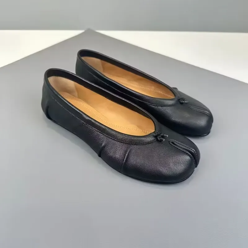 2026 New Women PU Leather Tabi Split Toe Mules Handmade Flat Slides Luxury Design High Quality Fashion Trend Ladies Daily Shoes