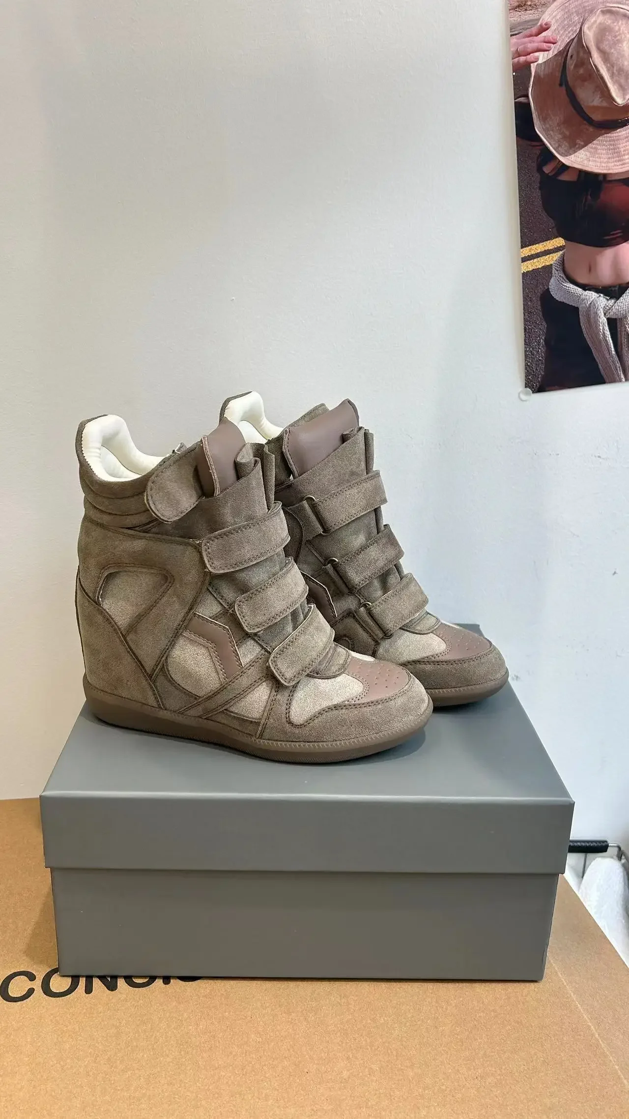 Fall Winter High Top Women's Casual Shoes Thick Bottom Heightening Magic Tape Sports Shoes Fashionable Splice Color Design