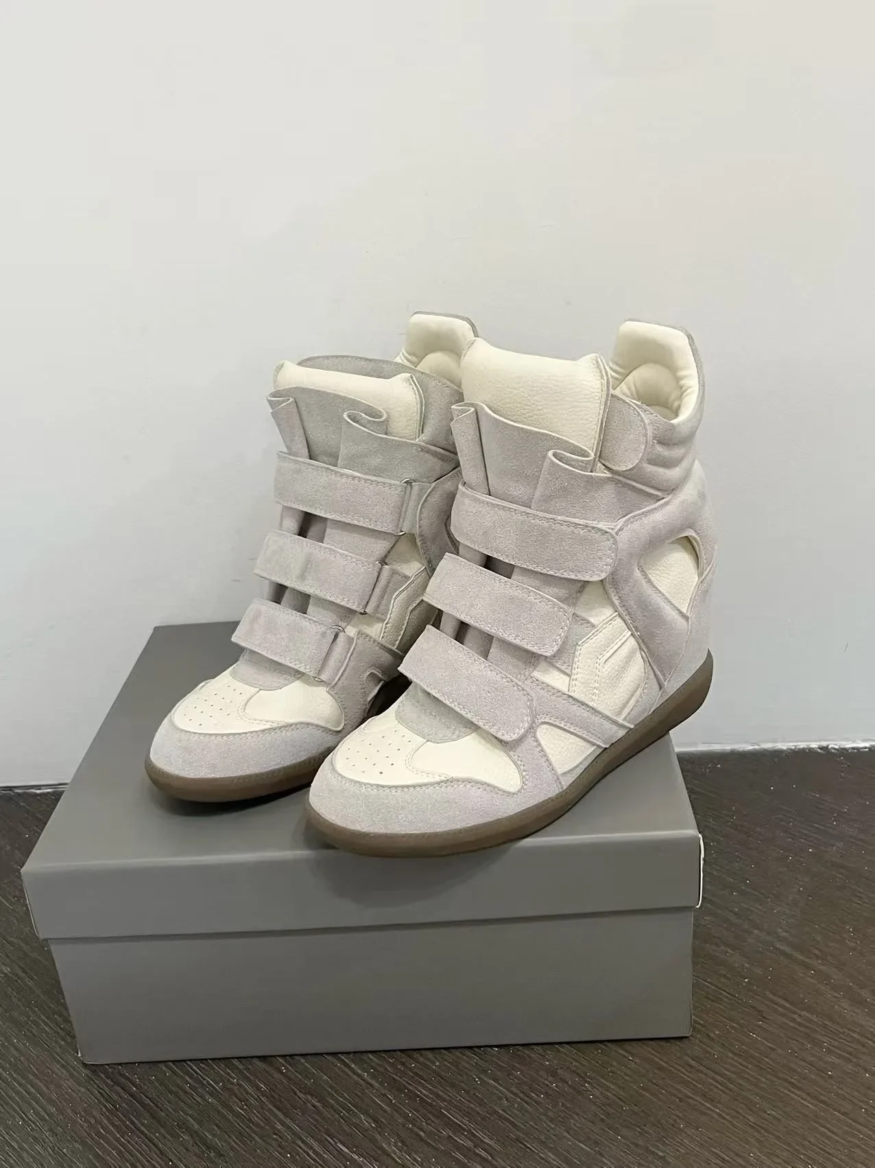 Fall Winter High Top Women's Casual Shoes Thick Bottom Heightening Magic Tape Sports Shoes Fashionable Splice Color Design