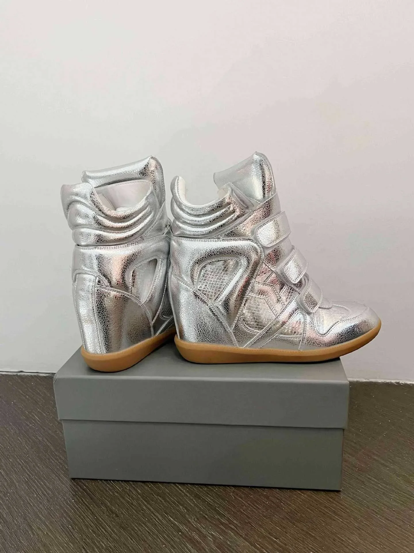 Fall Winter High Top Women's Casual Shoes Thick Bottom Heightening Magic Tape Sports Shoes Fashionable Splice Color Design