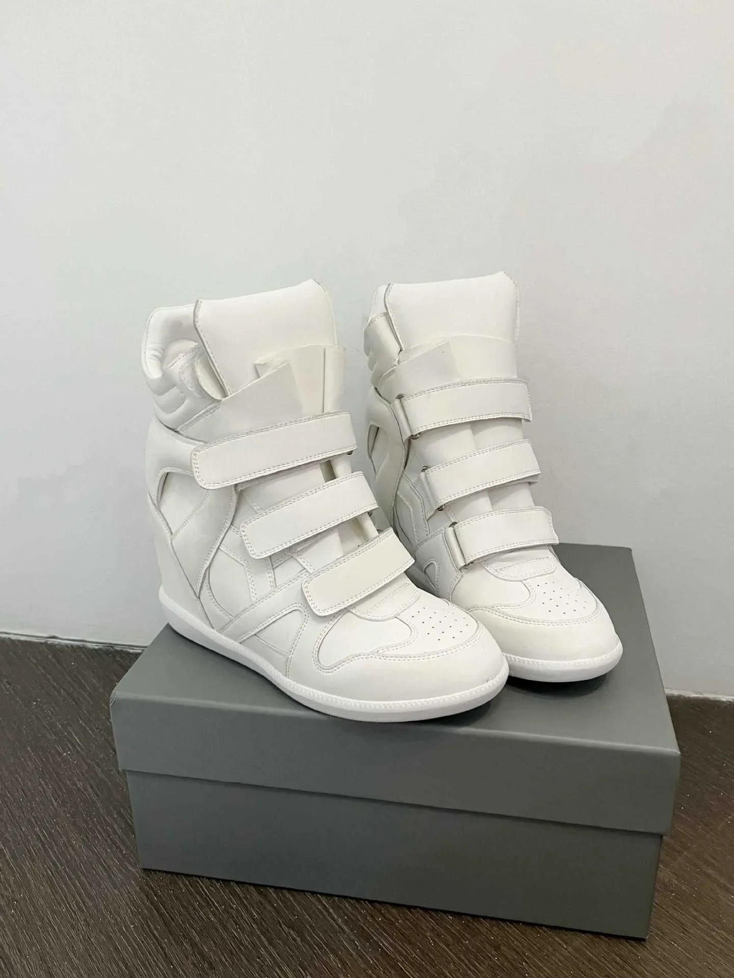 Fall Winter High Top Women's Casual Shoes Thick Bottom Heightening Magic Tape Sports Shoes Fashionable Splice Color Design