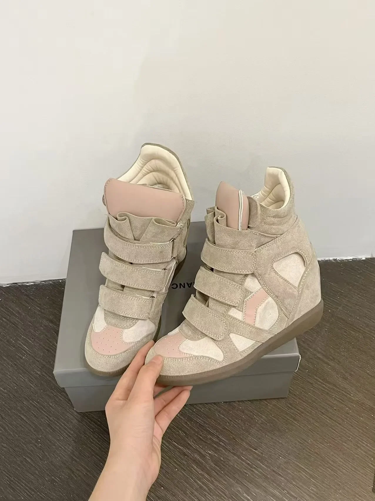 Fall Winter High Top Women's Casual Shoes Thick Bottom Heightening Magic Tape Sports Shoes Fashionable Splice Color Design