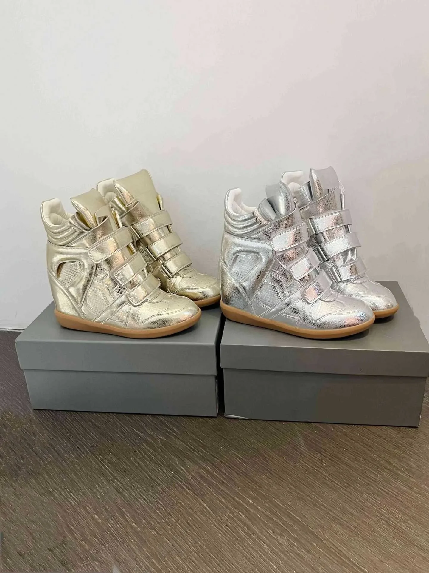 Fall Winter High Top Women's Casual Shoes Thick Bottom Heightening Magic Tape Sports Shoes Fashionable Splice Color Design