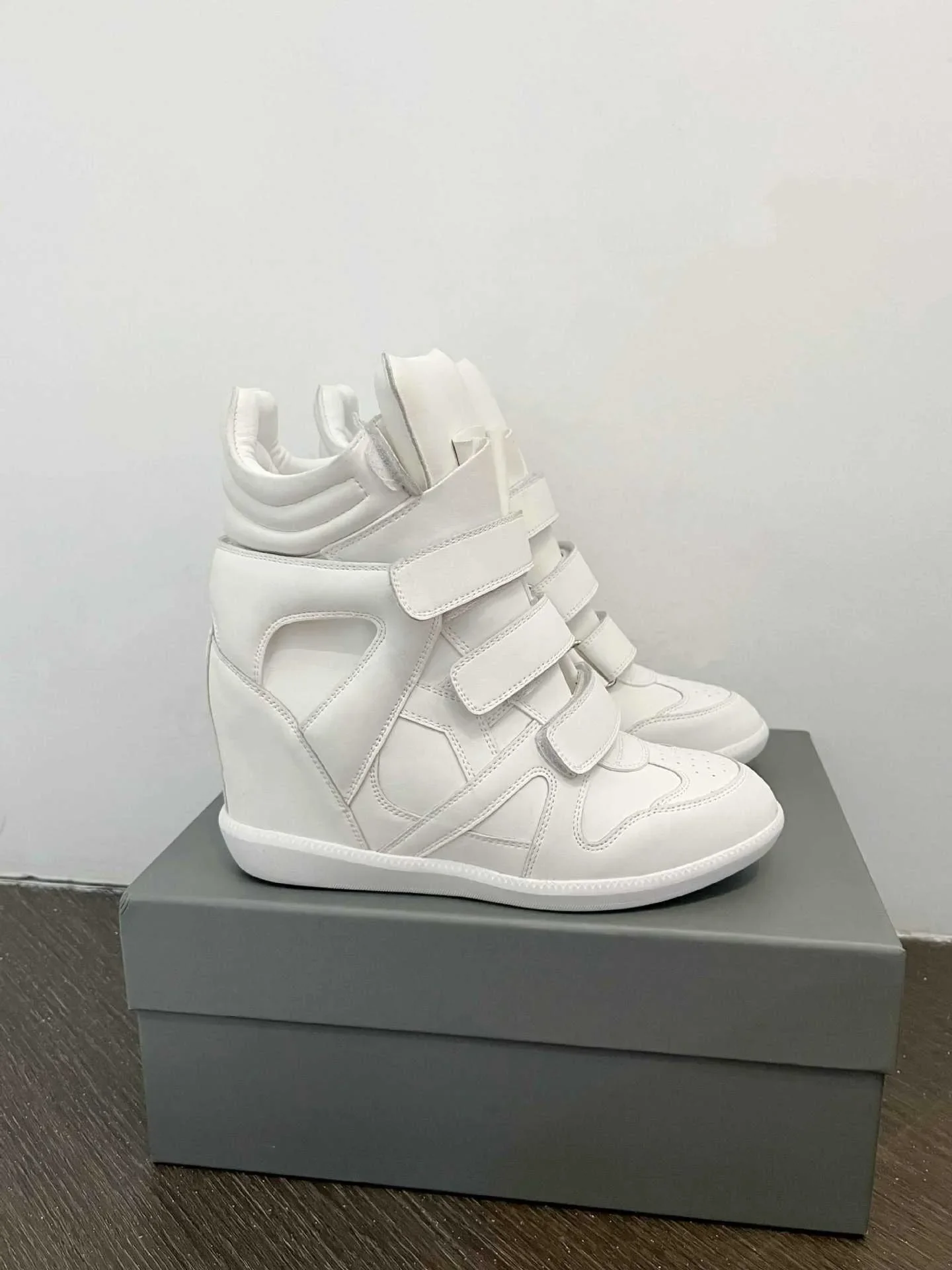 Fall Winter High Top Women's Casual Shoes Thick Bottom Heightening Magic Tape Sports Shoes Fashionable Splice Color Design