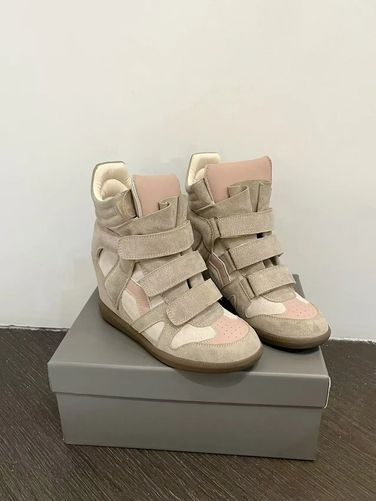 Fall Winter High Top Women's Casual Shoes Thick Bottom Heightening Magic Tape Sports Shoes Fashionable Splice Color Design