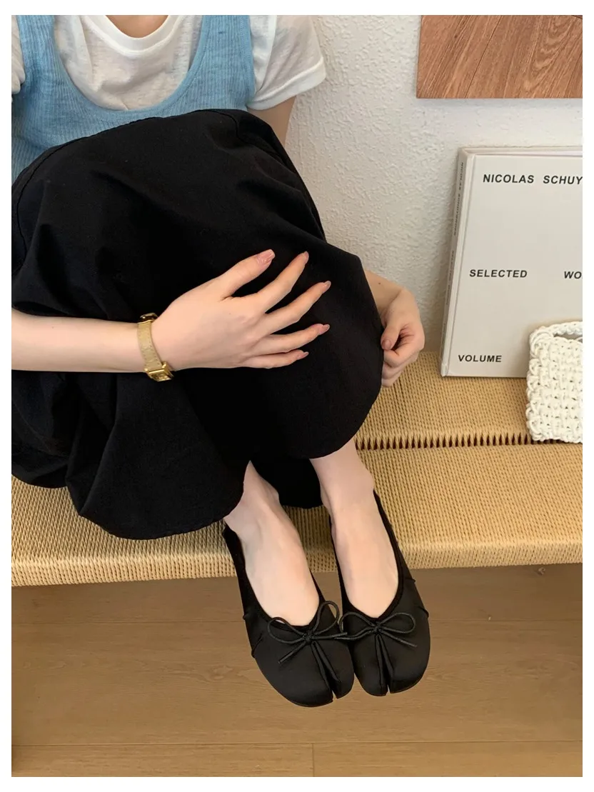 2026 Fashion Woman Flats Split Toe Tabi Shoes Bow Knot Ballet Dress Ballerina Comfortable Retro Mary Janes Shoes Footwear Mujer