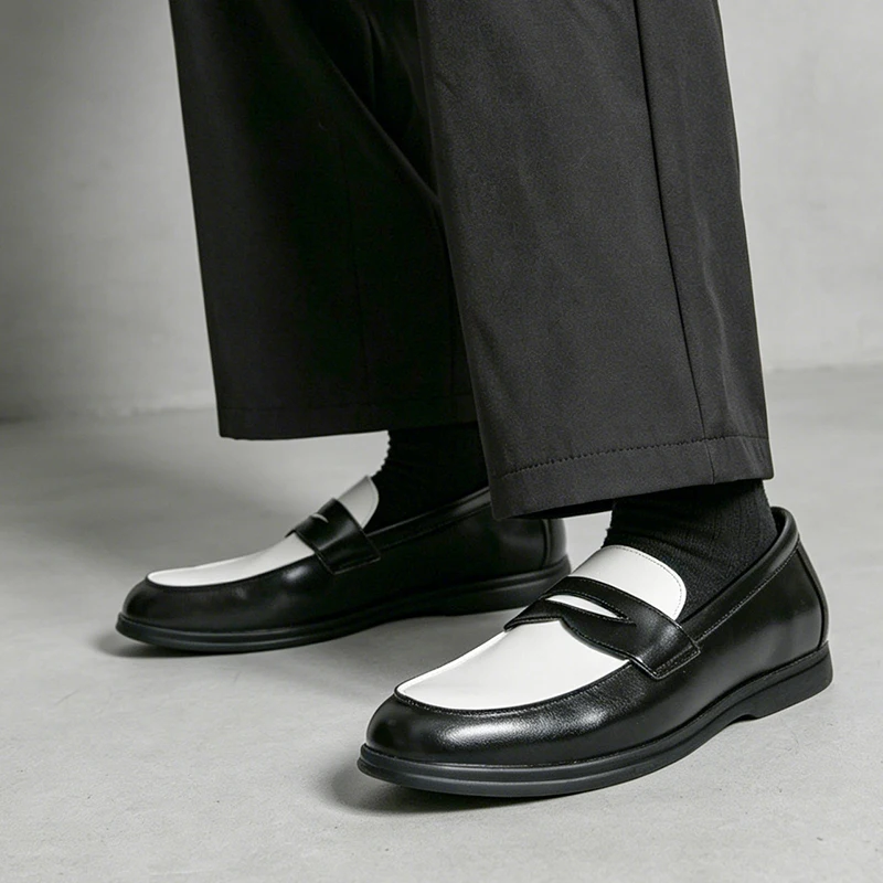 Classic Black and White Men's Comfortable Anti Slip Casual Loafers Fashionable Spring New Men's Breathable Casual Leather Shoes