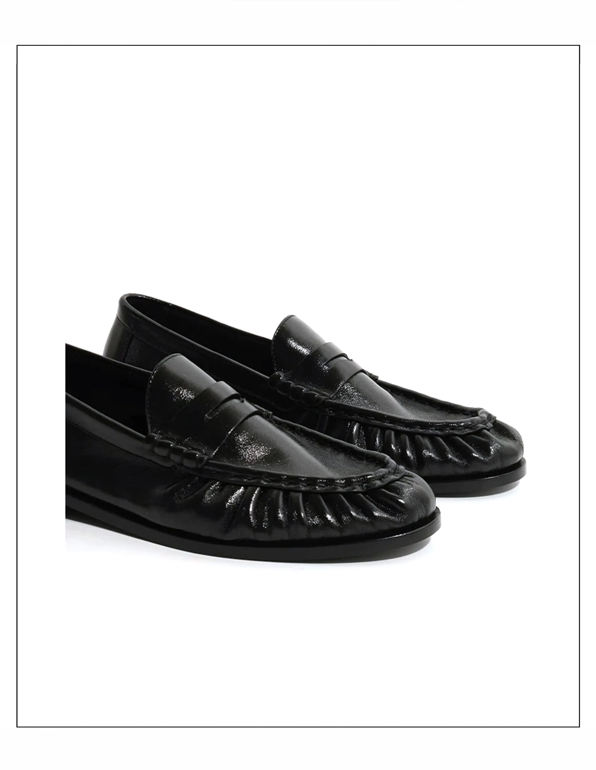 New Retro Loafers for Men Featuring Classic and Pleated Design Suitable for Work and Commuting with Slip-in Dress Leather Shoes
