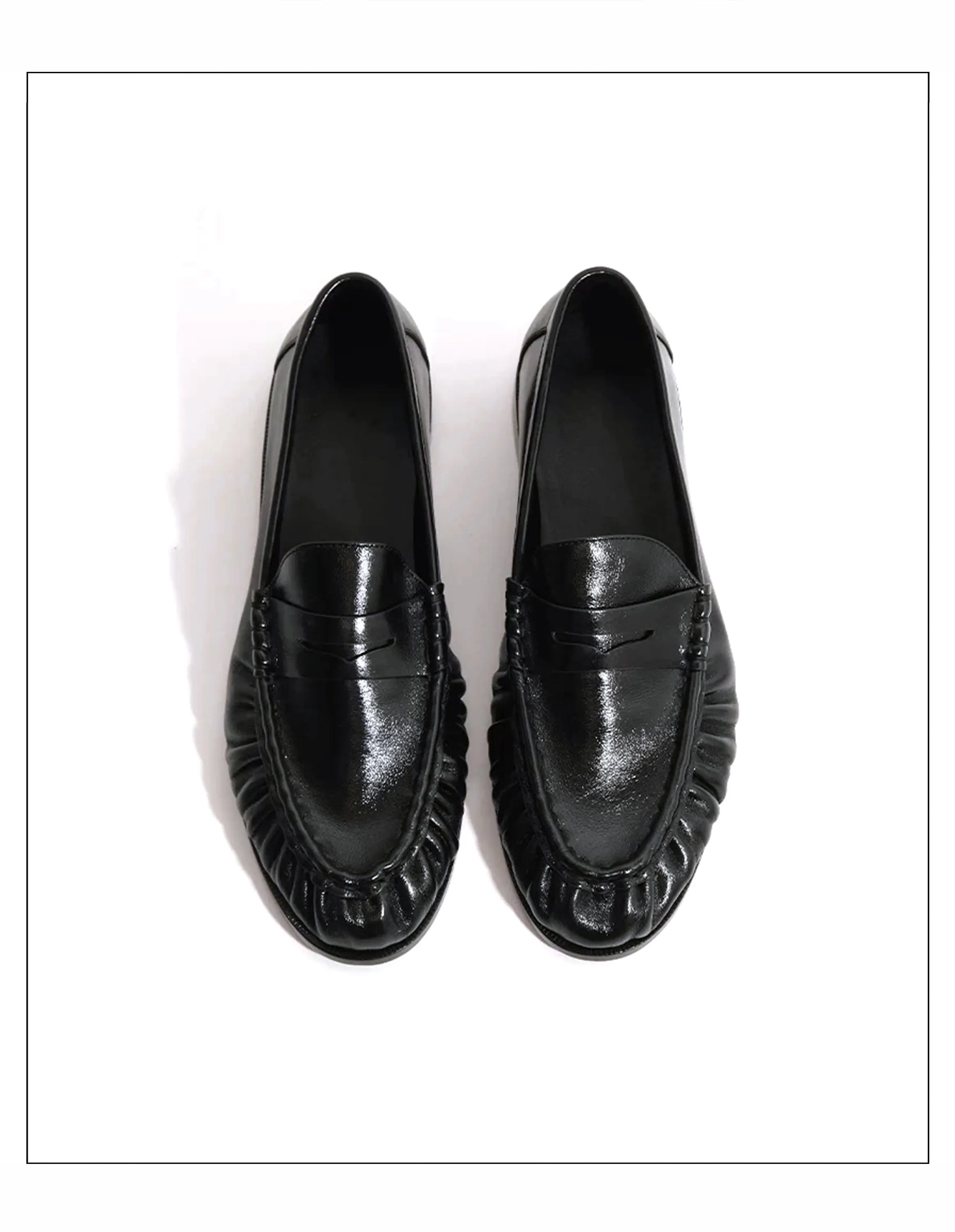 New Retro Loafers for Men Featuring Classic and Pleated Design Suitable for Work and Commuting with Slip-in Dress Leather Shoes