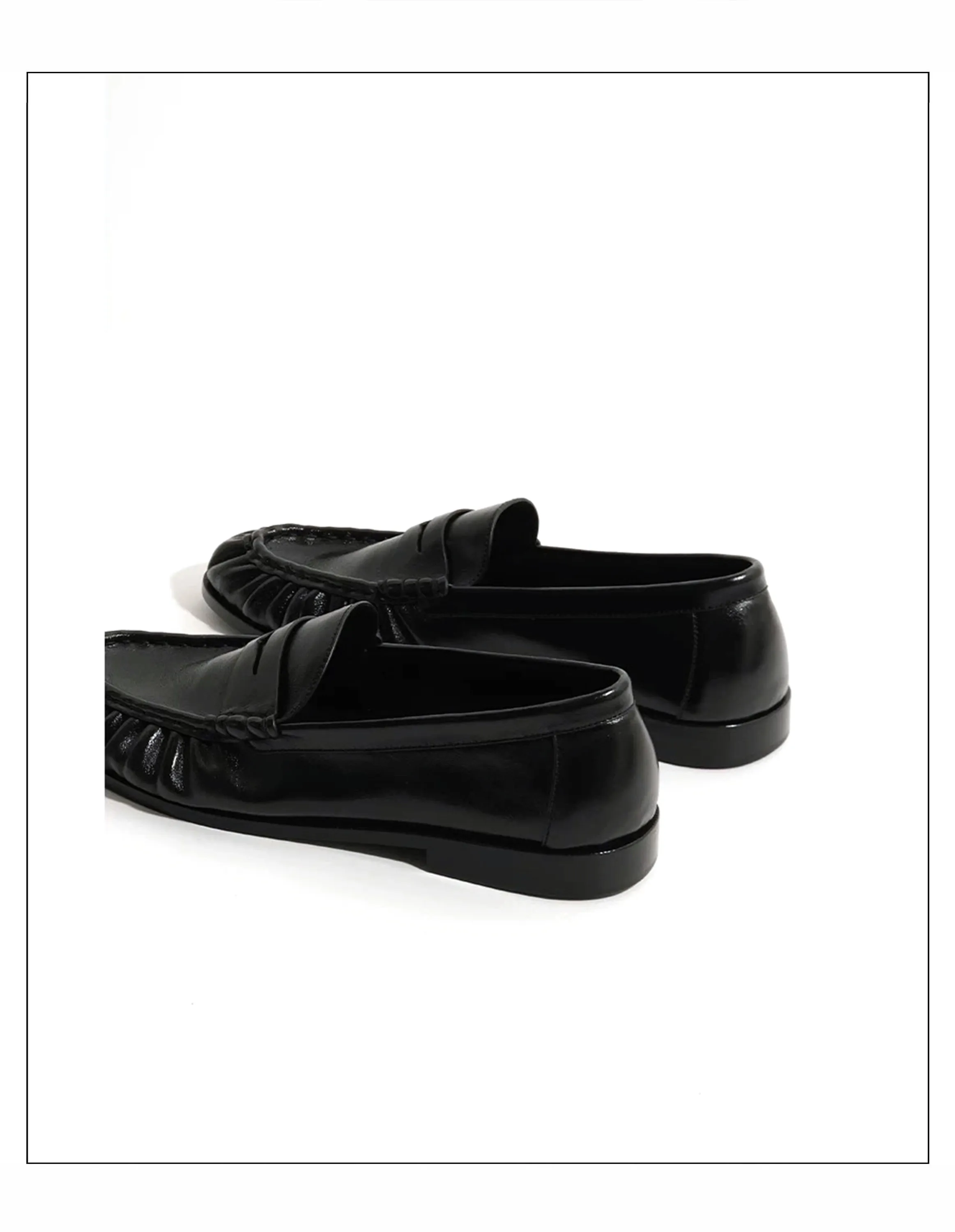 New Retro Loafers for Men Featuring Classic and Pleated Design Suitable for Work and Commuting with Slip-in Dress Leather Shoes
