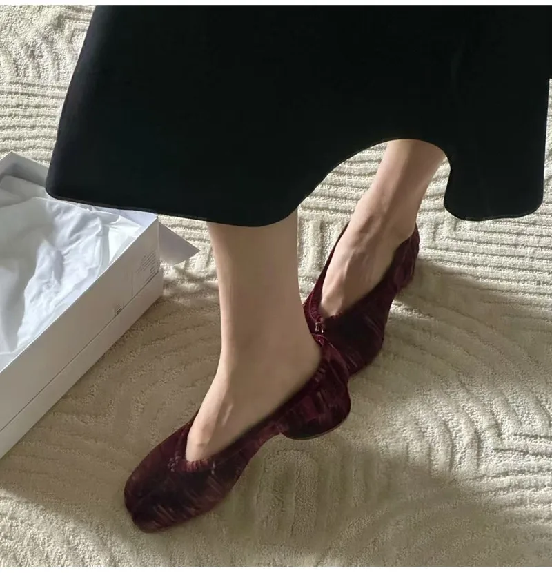 Fashion Pleated Designer Flannel Split toe Women Ballet Pumps Vintage Low Heeled Tabi Loafers Casual Soft Soles Walking Shoes