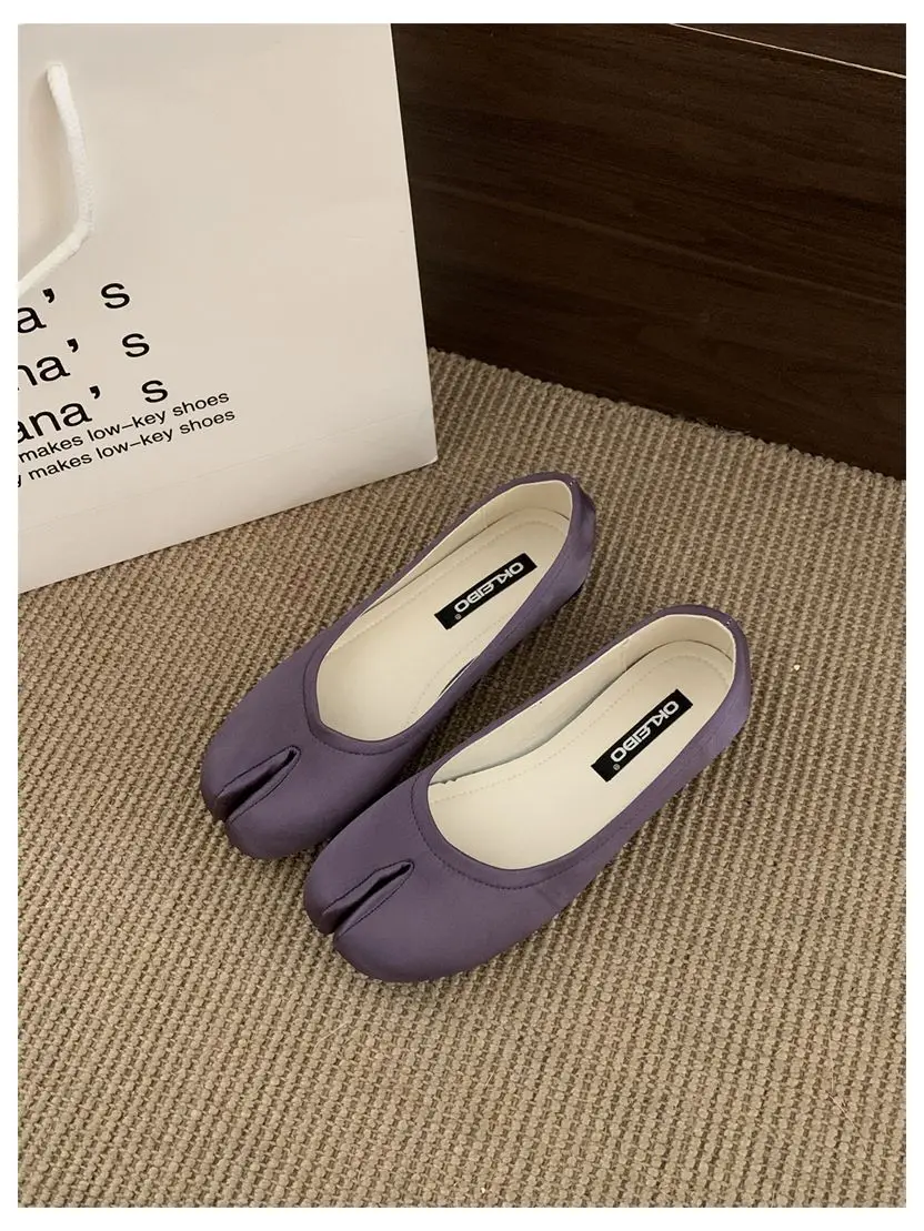 2026 Fashion Tabi Ninja Shoes Woman Flats Ballet Split Toe Ballerinas Ladies Round Heeled Loafers Tacones Female Moccasins Mujer