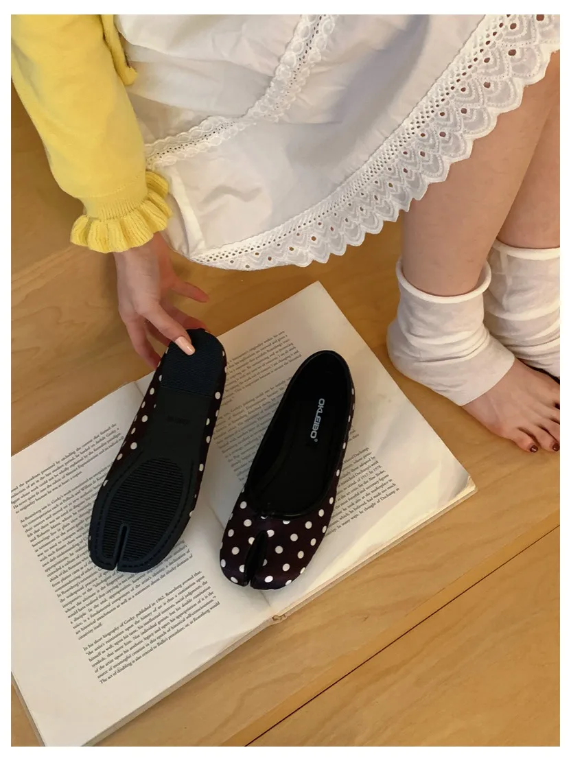 2026 Fashion Tabi Ninja Shoes Woman Flats Ballet Split Toe Ballerinas Ladies Round Heeled Loafers Tacones Female Moccasins Mujer