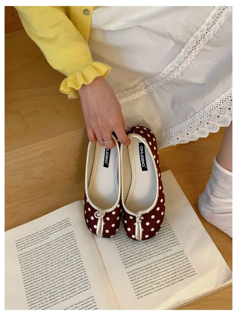 2026 Fashion Tabi Ninja Shoes Woman Flats Ballet Split Toe Ballerinas Ladies Round Heeled Loafers Tacones Female Moccasins Mujer