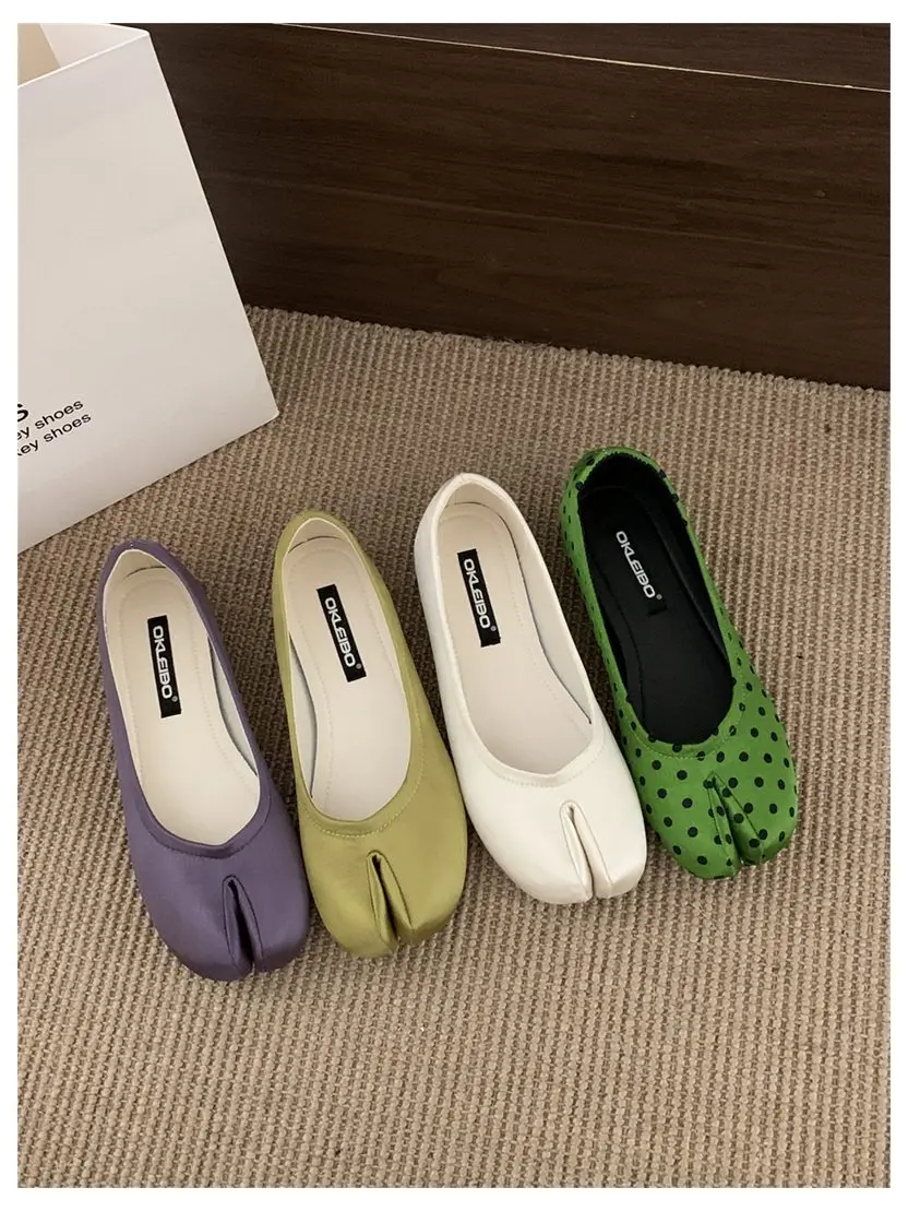 2026 Fashion Tabi Ninja Shoes Woman Flats Ballet Split Toe Ballerinas Ladies Round Heeled Loafers Tacones Female Moccasins Mujer