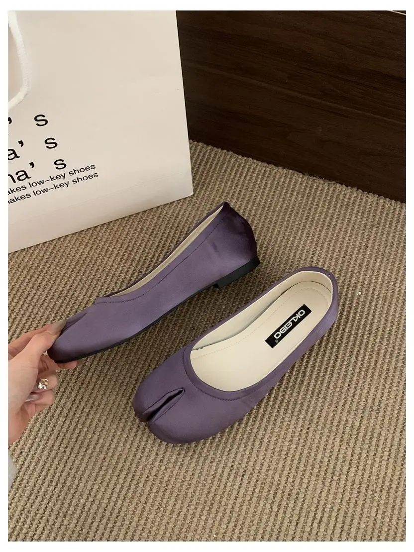 2026 Fashion Tabi Ninja Shoes Woman Flats Ballet Split Toe Ballerinas Ladies Round Heeled Loafers Tacones Female Moccasins Mujer