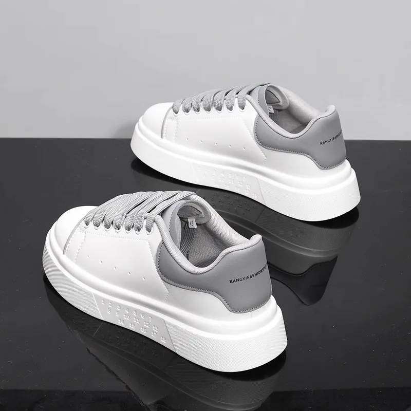 Fashion Men Skateboarding shoes Casual Sport Shoes Platform Sneakers Outdoor Breathable White Running Shoes Women Tennis Shoes