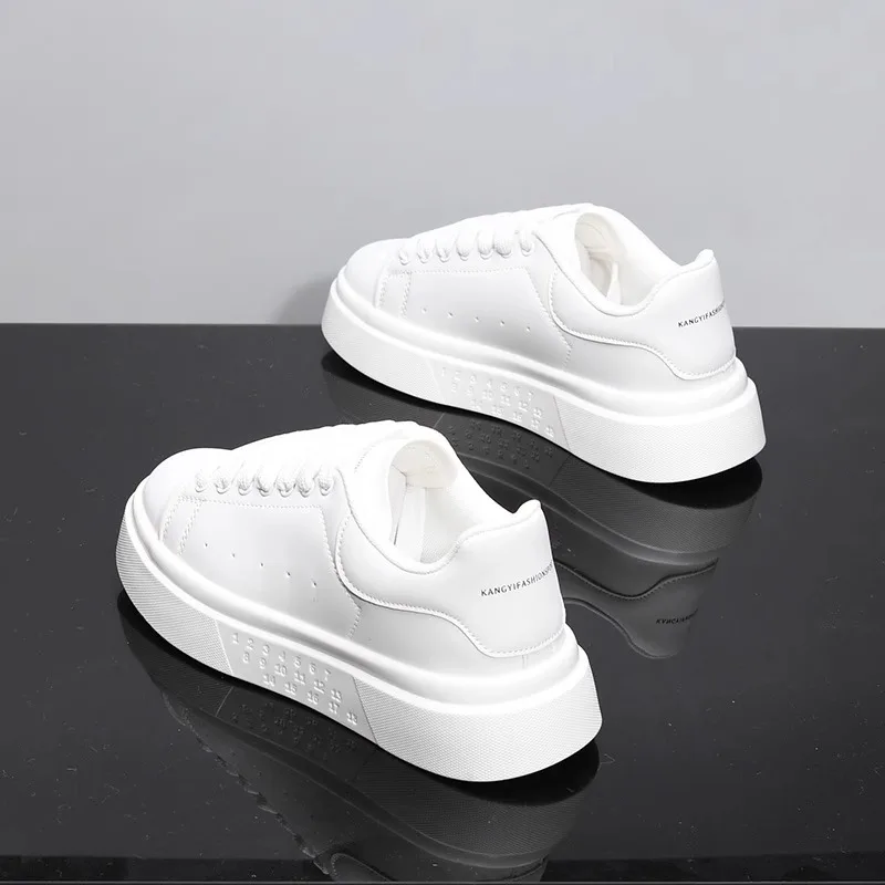 Fashion Men Skateboarding shoes Casual Sport Shoes Platform Sneakers Outdoor Breathable White Running Shoes Women Tennis Shoes