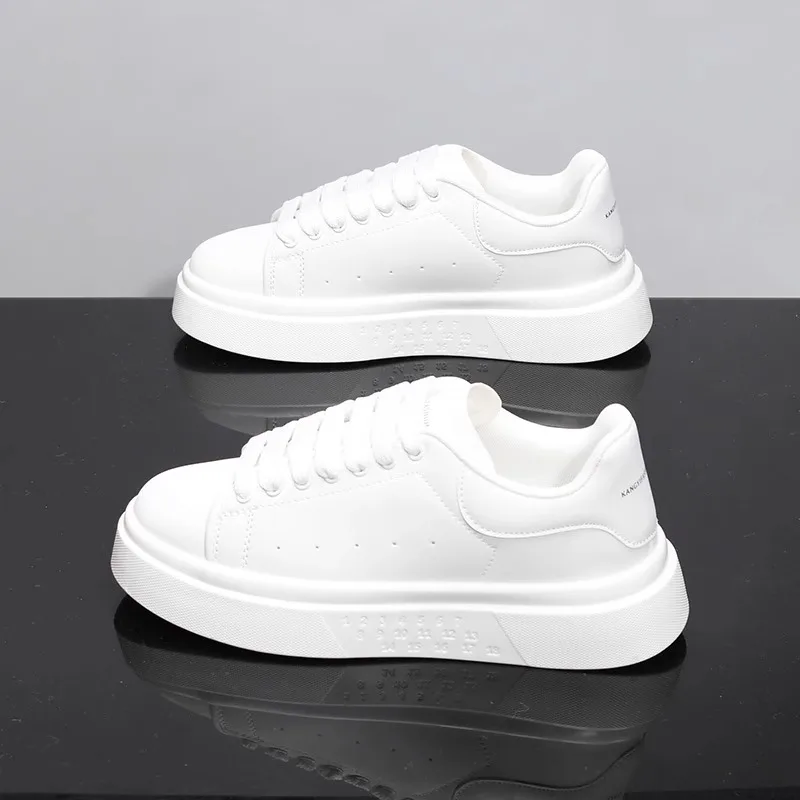 Fashion Men Skateboarding shoes Casual Sport Shoes Platform Sneakers Outdoor Breathable White Running Shoes Women Tennis Shoes