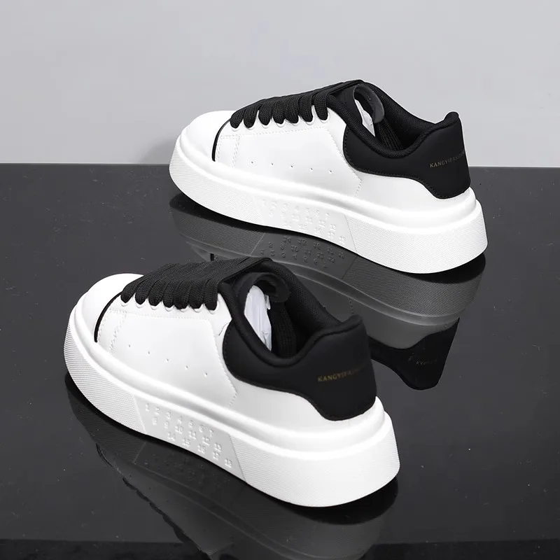 Fashion Men Skateboarding shoes Casual Sport Shoes Platform Sneakers Outdoor Breathable White Running Shoes Women Tennis Shoes