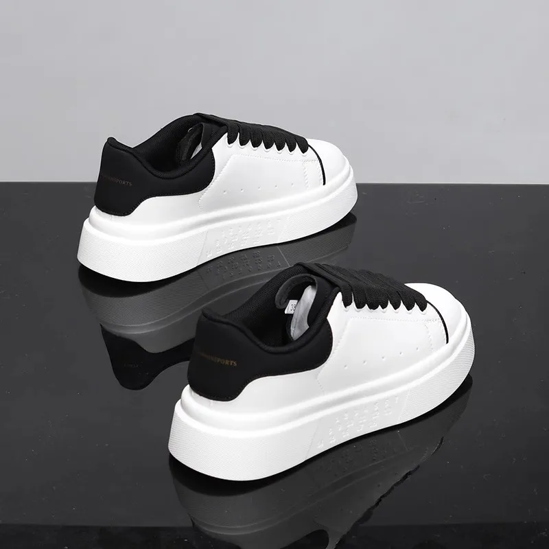 Fashion Men Skateboarding shoes Casual Sport Shoes Platform Sneakers Outdoor Breathable White Running Shoes Women Tennis Shoes