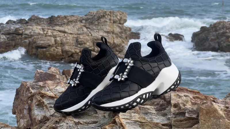 Luxury Designer Women's Shoes Exquisite Rhinestone Chunky Sneakers for Woman Fashion Round Head Casual Shoes Zapatillas De Mujer