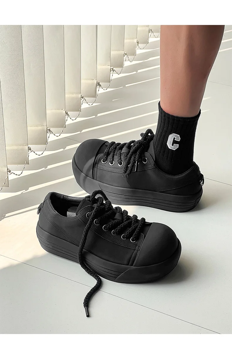 2025 Big Head Couple Trendy Brand New Thick-soled Round Head Casual Men's and Women's Crooked Head Clown Shoes