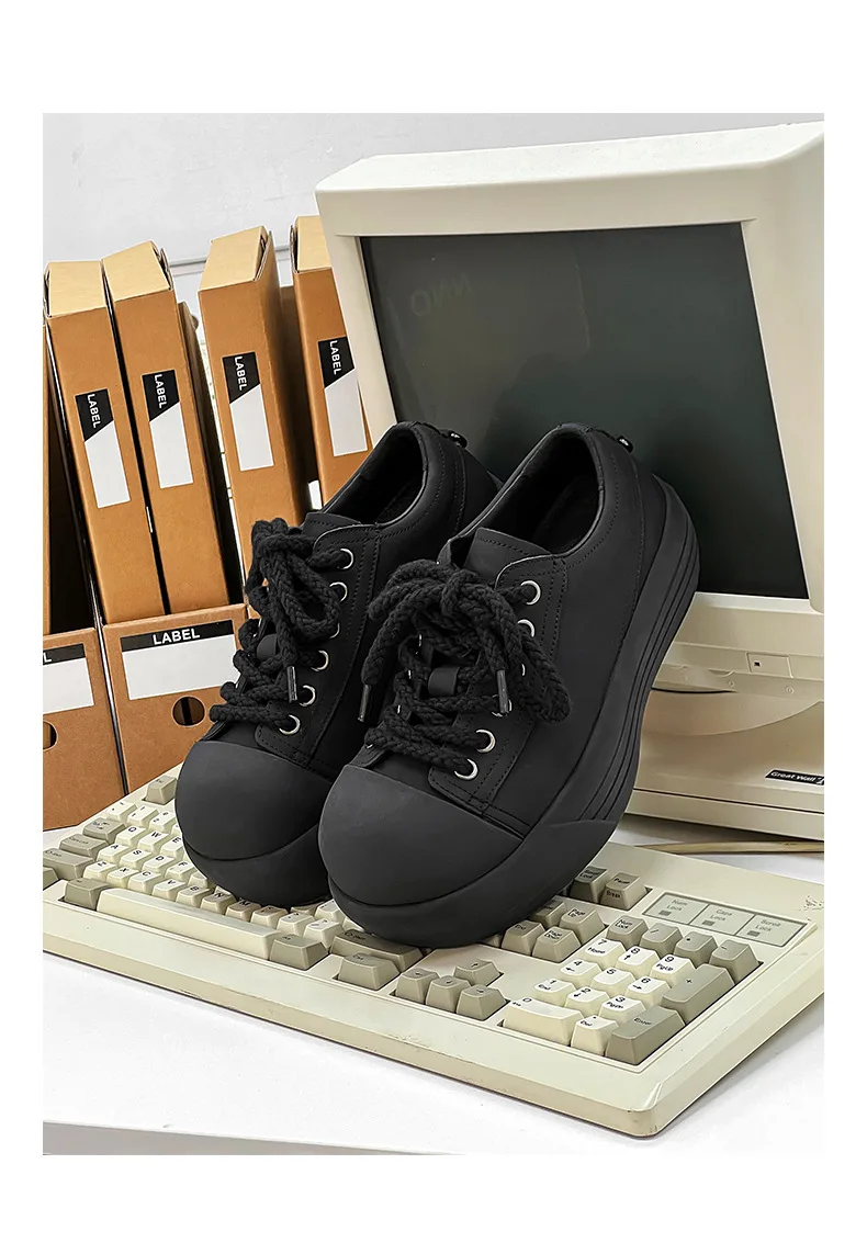 2025 Big Head Couple Trendy Brand New Thick-soled Round Head Casual Men's and Women's Crooked Head Clown Shoes