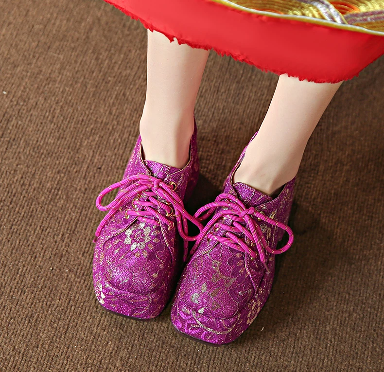 2026 New Ethnic Embroidery Single Shoes Red Ethnic Style Banquet Shoes Luxury Thick Soled Women's Height Increasing Shoes