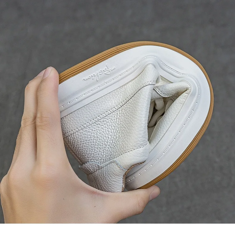 DRKANOL Fashion Women High Top Board Shoes Concise Solid Color Genuine Cow Leather Flat Shoes Autumn Winter Warm Casual Sneakers