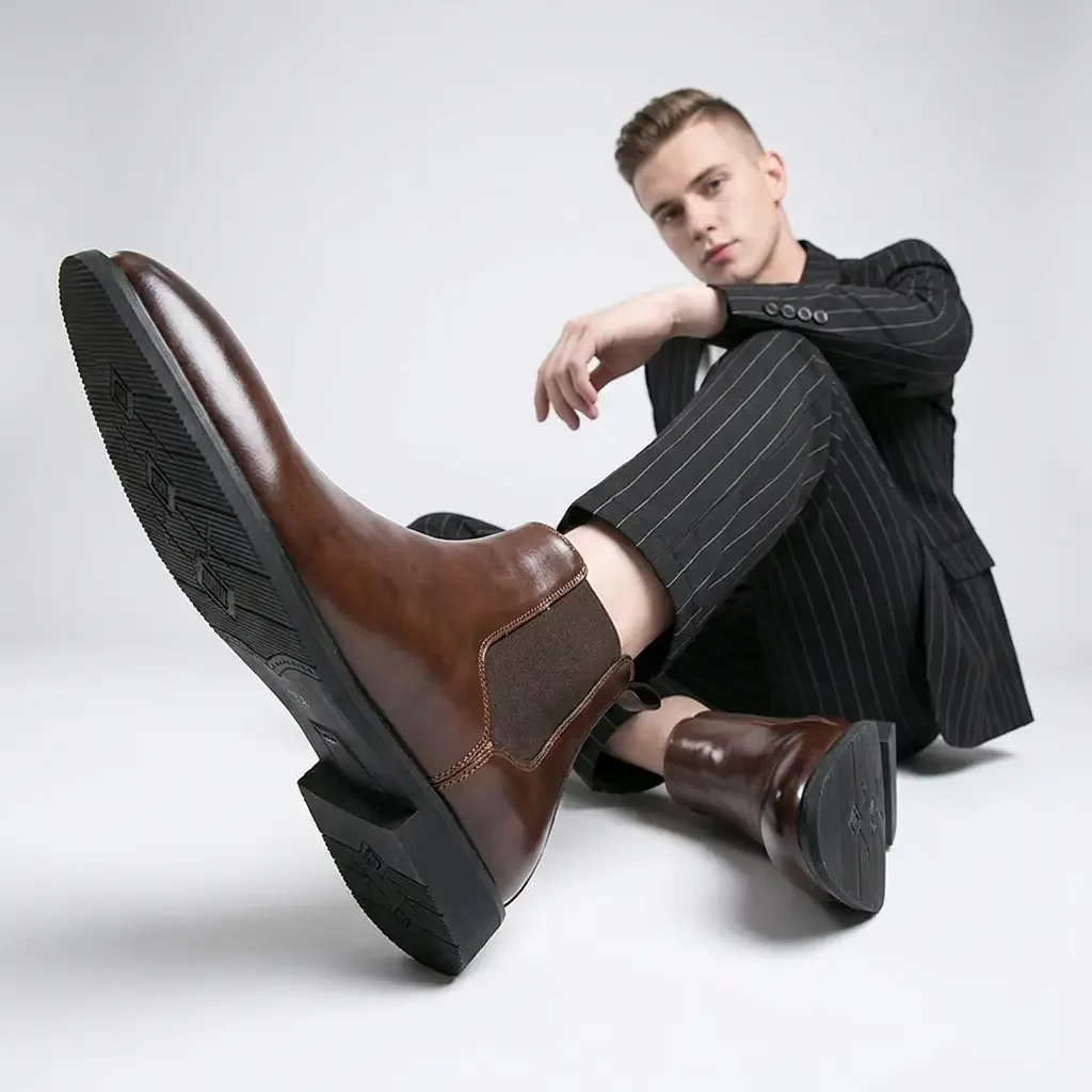 2026 Hot Selling Calf Leather Chelsea Boots British Men Winter Shoes in Stock Genuine Leather Outdoor Horse Riding Western Boots