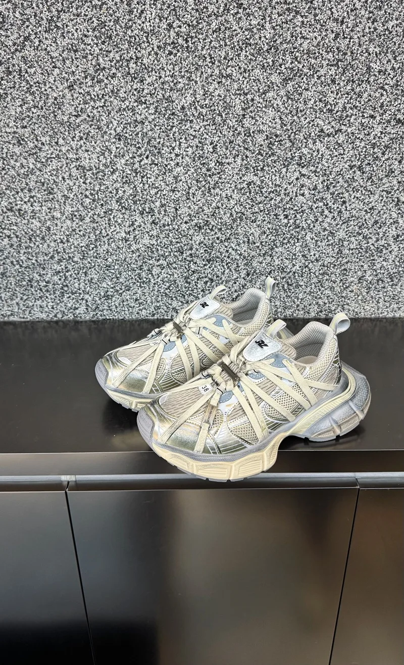 2026 Ins Super Fire Strap Small Flytail Breathable Casual Sneakers Metallic Platform Women's Tide Dad Shoes Men