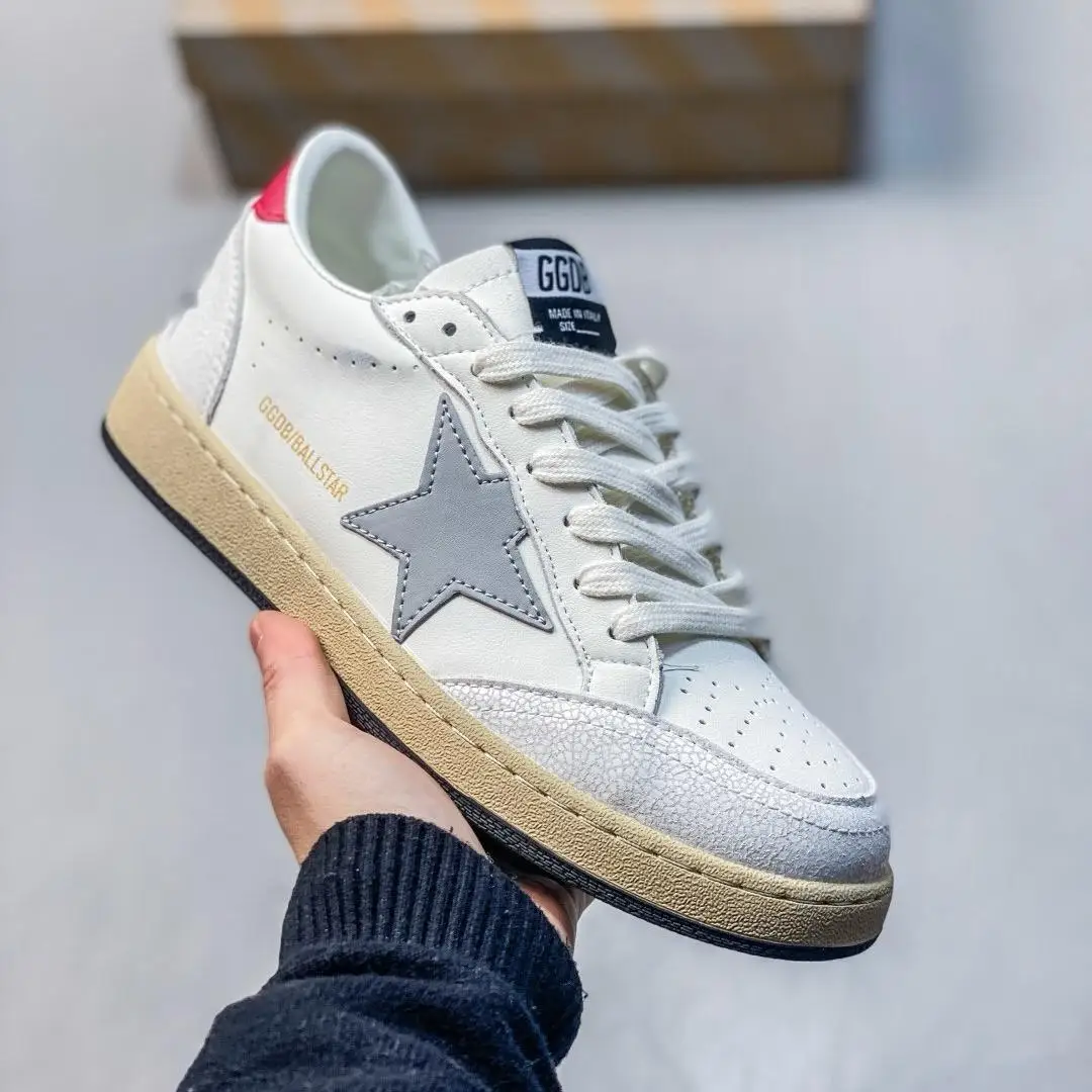Embroidered casual dirty-style board shoes for couples, versatile everyday sport sneakers for men women, trendy trainers.