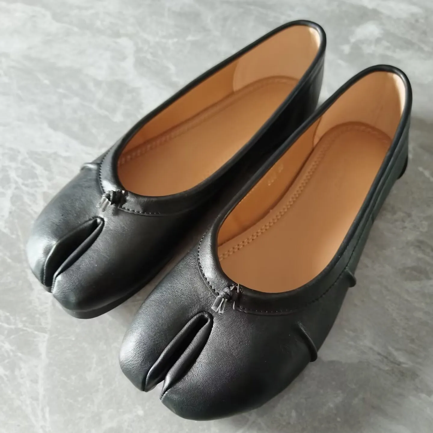 Genuine Leather Split Tabi Toe Ballet Flats Women Chinese Knot Soft Slip On Flat Walking Shoes