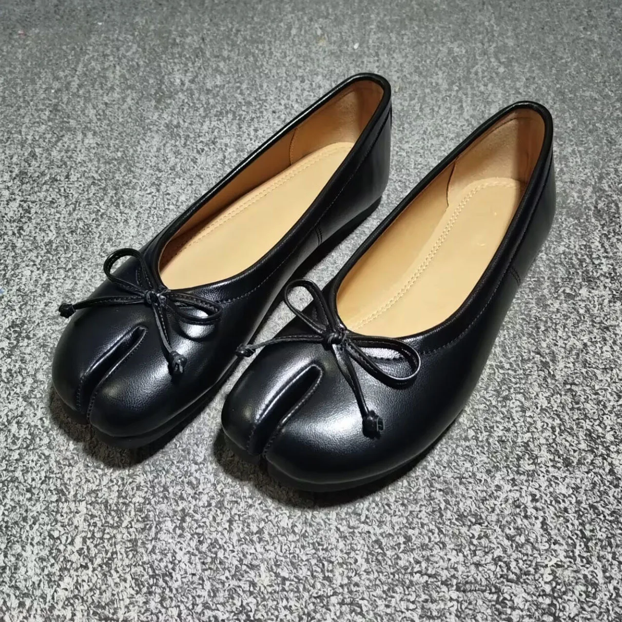 Genuine Leather Split Tabi Toe Ballet Flats Women Chinese Knot Soft Slip On Flat Walking Shoes