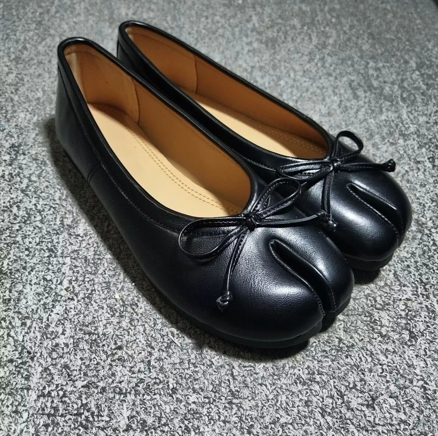 Genuine Leather Split Tabi Toe Ballet Flats Women Chinese Knot Soft Slip On Flat Walking Shoes