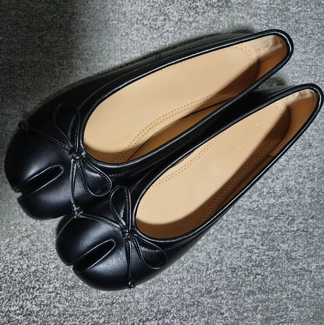 Genuine Leather Split Tabi Toe Ballet Flats Women Chinese Knot Soft Slip On Flat Walking Shoes