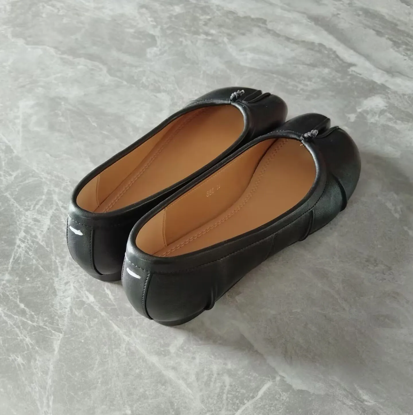 Genuine Leather Split Tabi Toe Ballet Flats Women Chinese Knot Soft Slip On Flat Walking Shoes