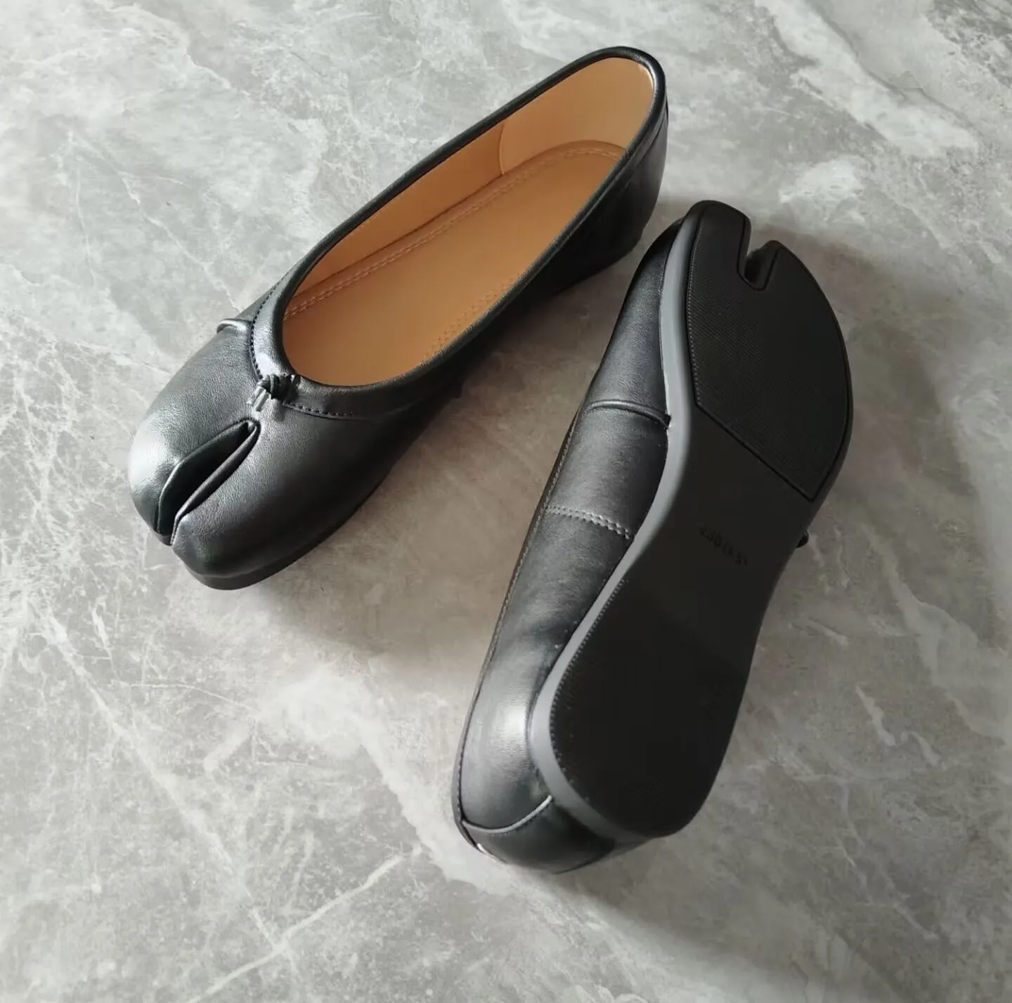 Genuine Leather Split Tabi Toe Ballet Flats Women Chinese Knot Soft Slip On Flat Walking Shoes