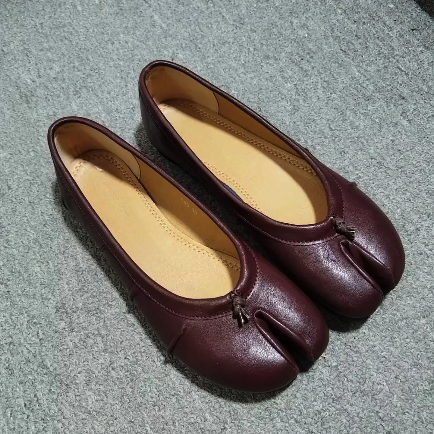 Genuine Leather Split Tabi Toe Ballet Flats Women Chinese Knot Soft Slip On Flat Walking Shoes