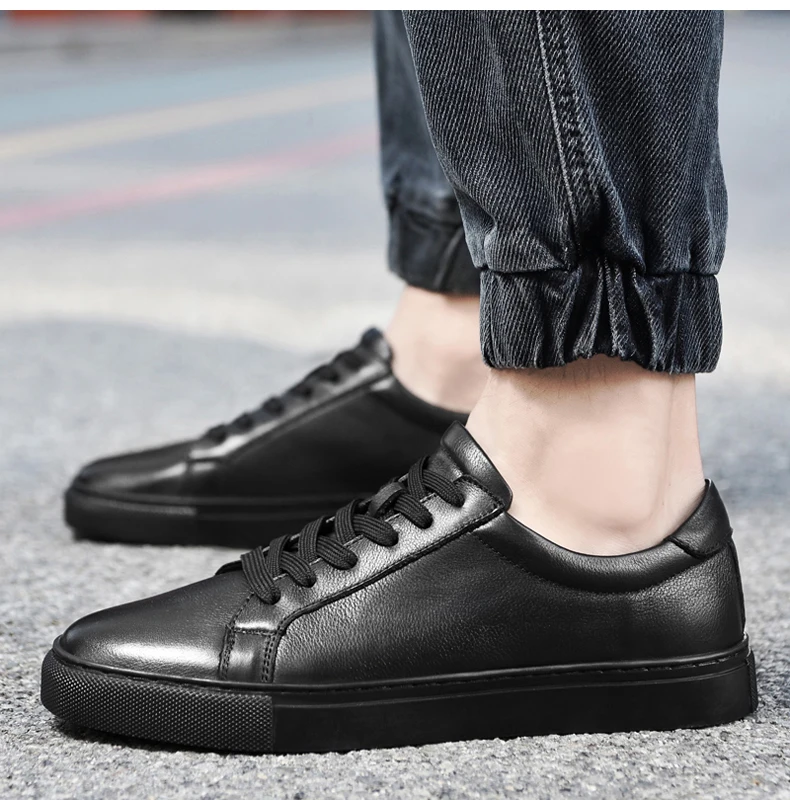 Pure Black Skateboarding Shoes Men Genuine Leather Sneakers Casual Flat Shoes Plus Big Size 48 49 50 Spring Autumn High Quality