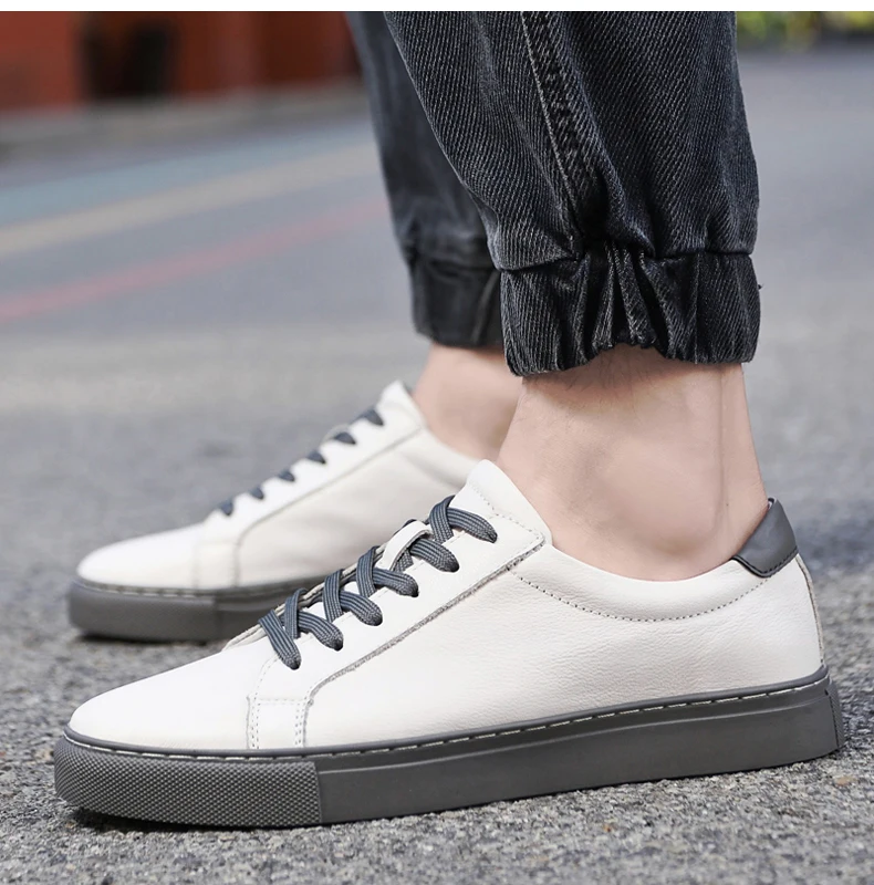 Pure Black Skateboarding Shoes Men Genuine Leather Sneakers Casual Flat Shoes Plus Big Size 48 49 50 Spring Autumn High Quality