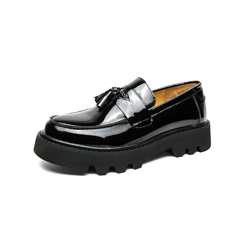 Large size glossy gentleman breathable leather shoes for formal wear, round toe thick soled high rise men's loafers