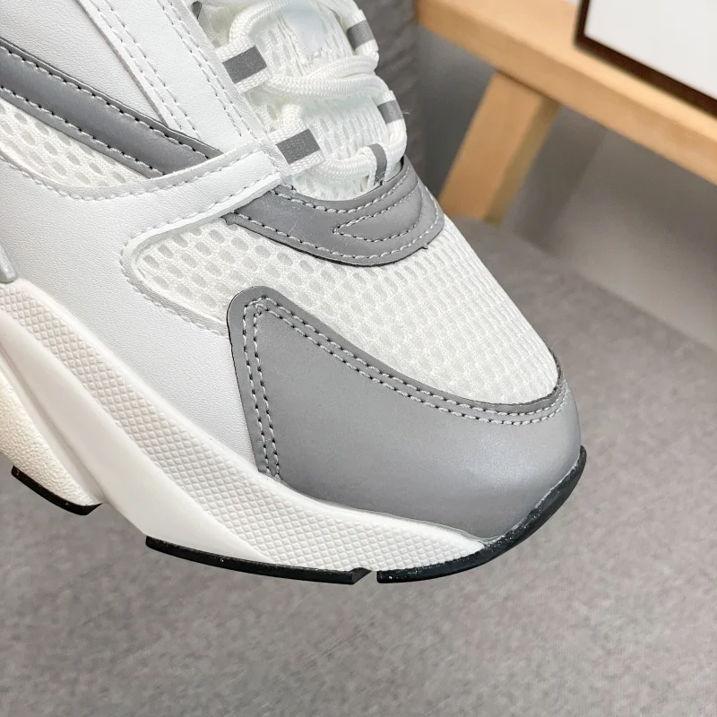 Brand Men Casual Shoes Thick Sole Breathable Fashion Sneakers Soft Male Walking Shoes DRLDX Zapatillas Hombre Luxury Mens Shoes