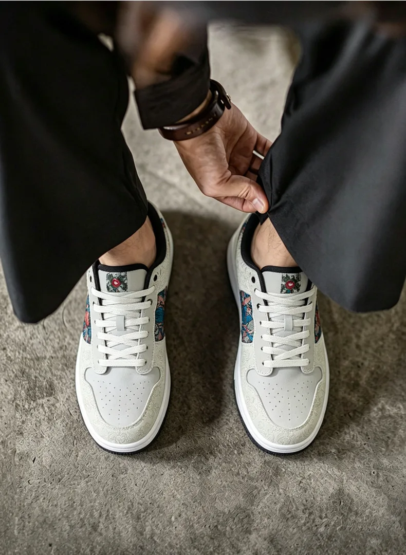 Unisex Canvas Embroidery Sneakers Round Toe Lace-Up Chinese Style Casual Sport Shoes for Couples Streetwear Trendy Luxury Shoes