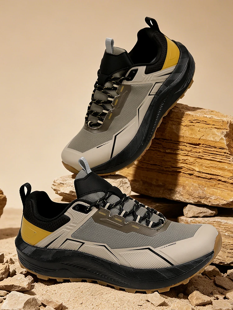Men Sneakers Trail Running Shoes Breathable Mesh Chunky Sole Lace Up Outdoor Athletic Footwear Casual Walking Shoes